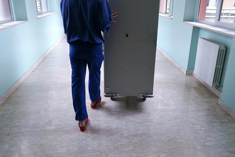 realisation serie 160 catering trolley.jpg